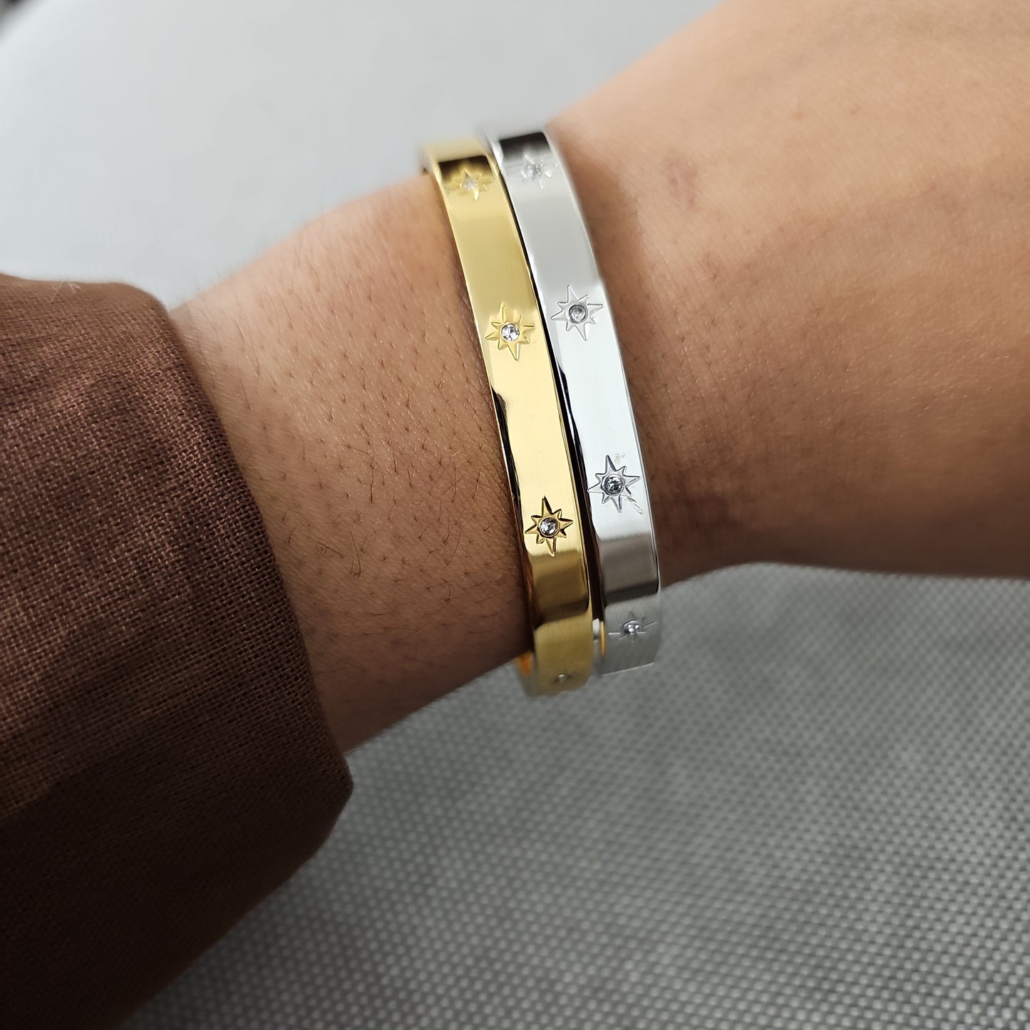 Classic Zirconia Gem Star Cuff