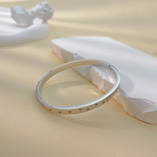 Dainty Star Gem Cuff