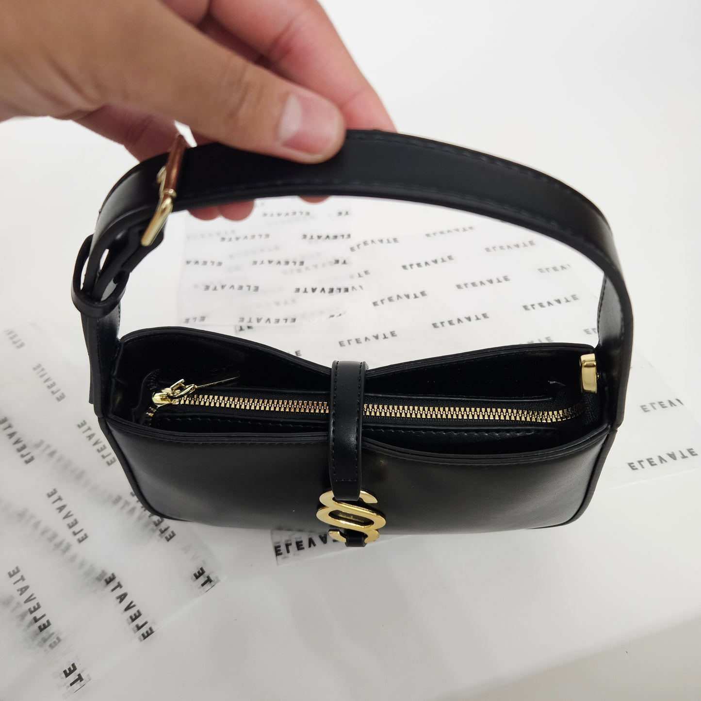 Devanché Shoulder Bag: Endless Summer - Black