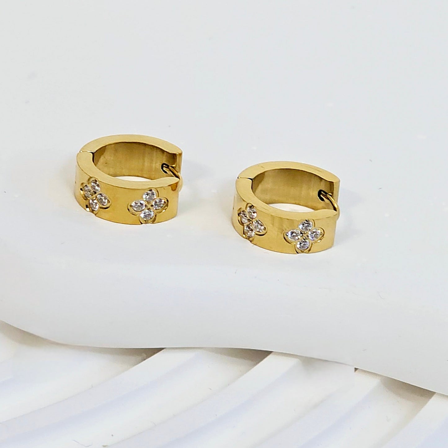 Zircona Gem Flower Hoop - 3 types