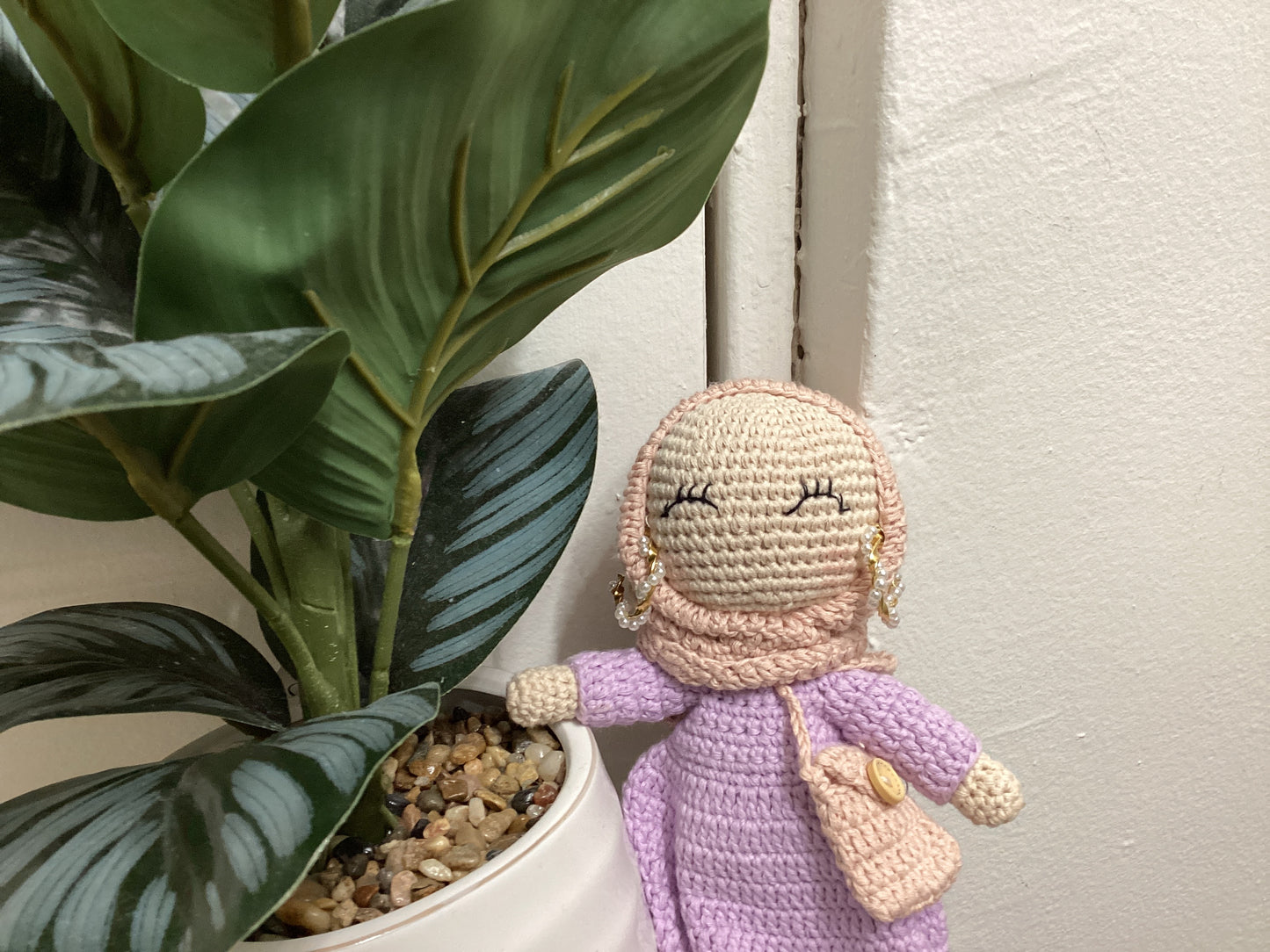 Muslim Modest Crochet Doll | Medium