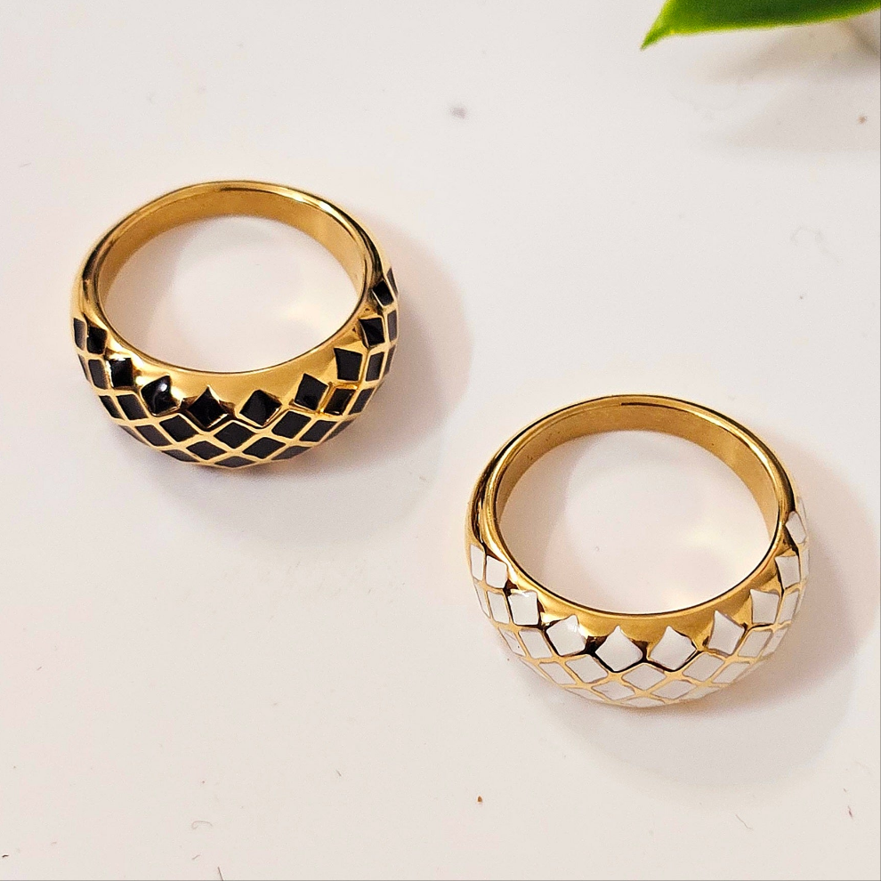 Snake Black Ring