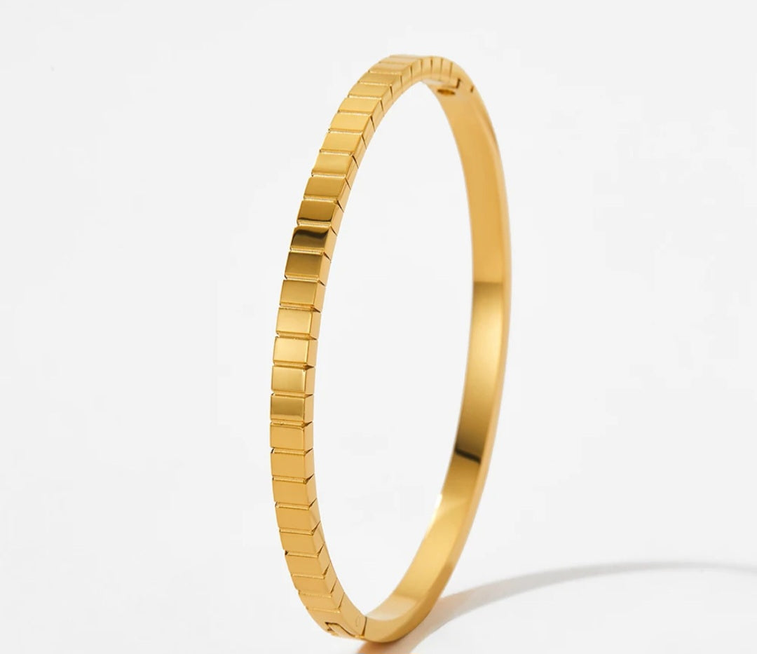 Classic Ribbed Plain Cuff