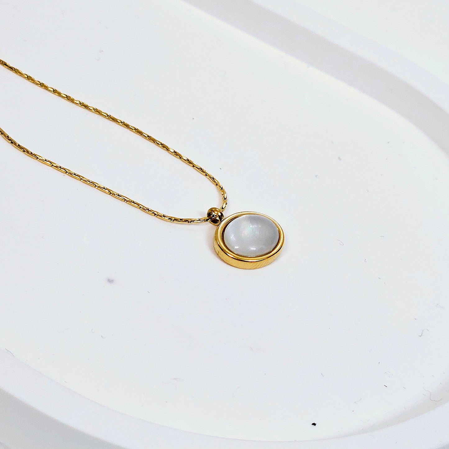 Single Horizontal Necklace