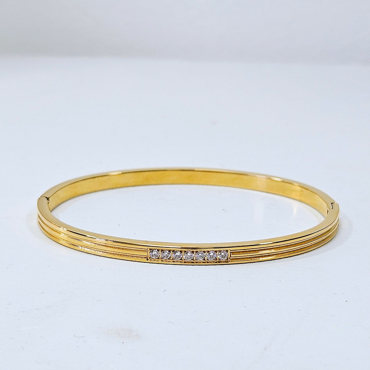 Stoned Gem Snap Cuff Gold