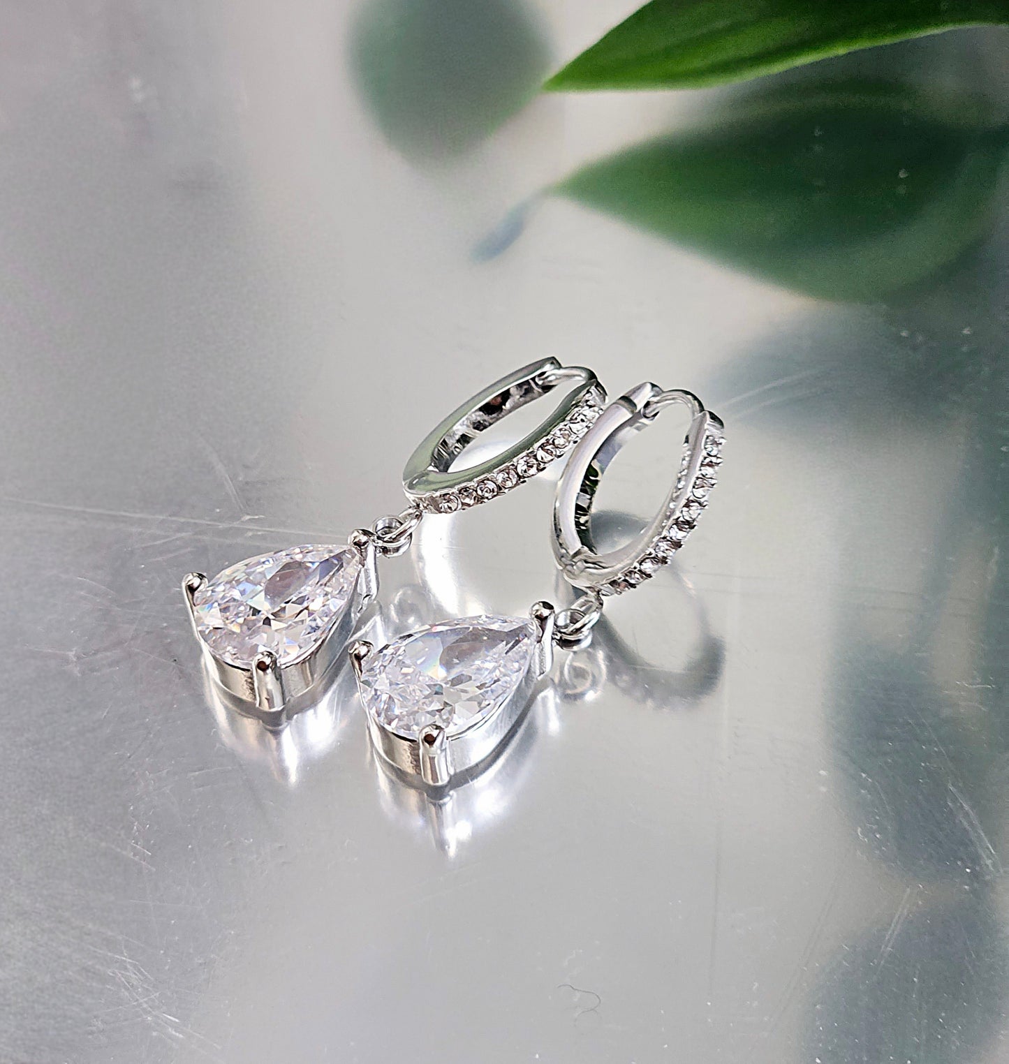 Dangle Pear Gemmed Earrings - Silver