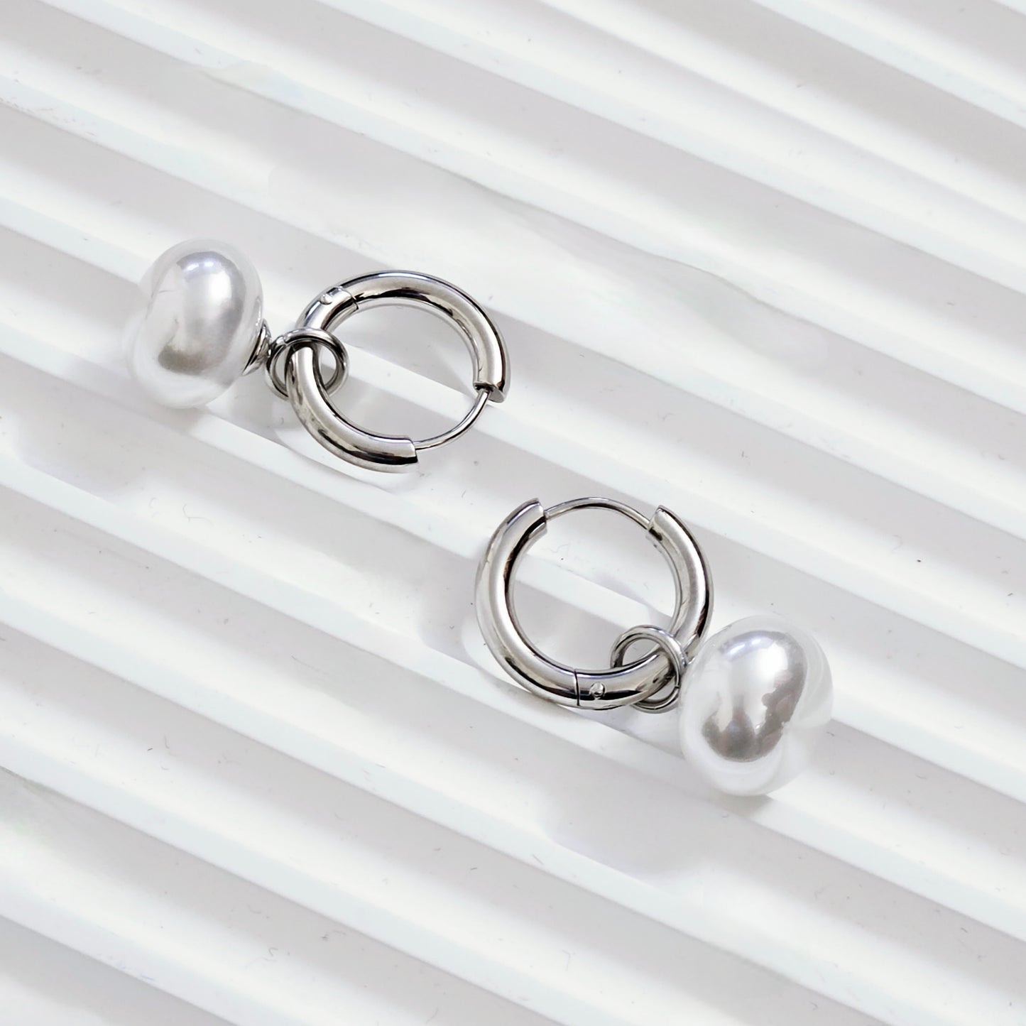 Pearl Crystal Pearl Drop Earrings - Silver