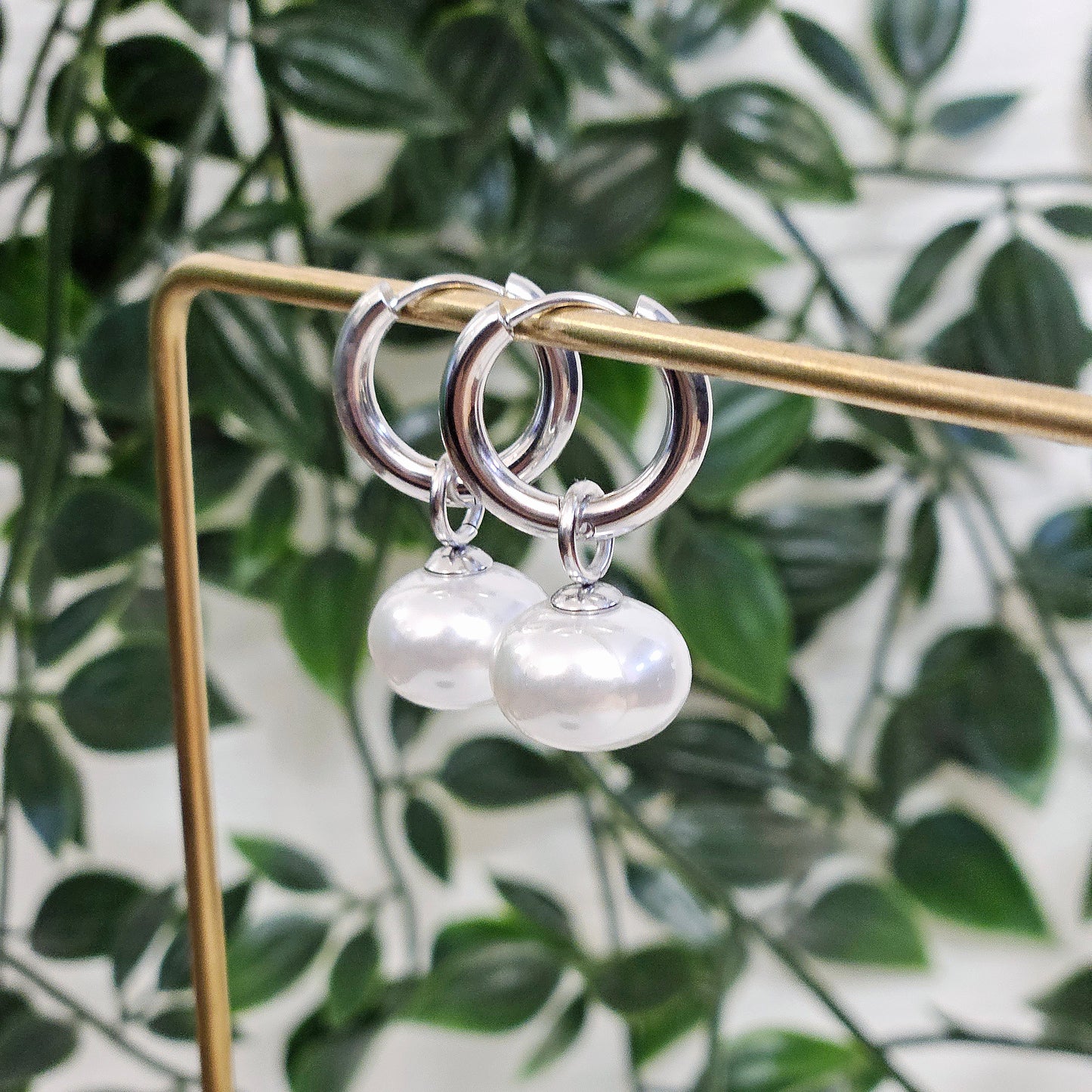 Pearl Crystal Pearl Drop Earrings - Silver