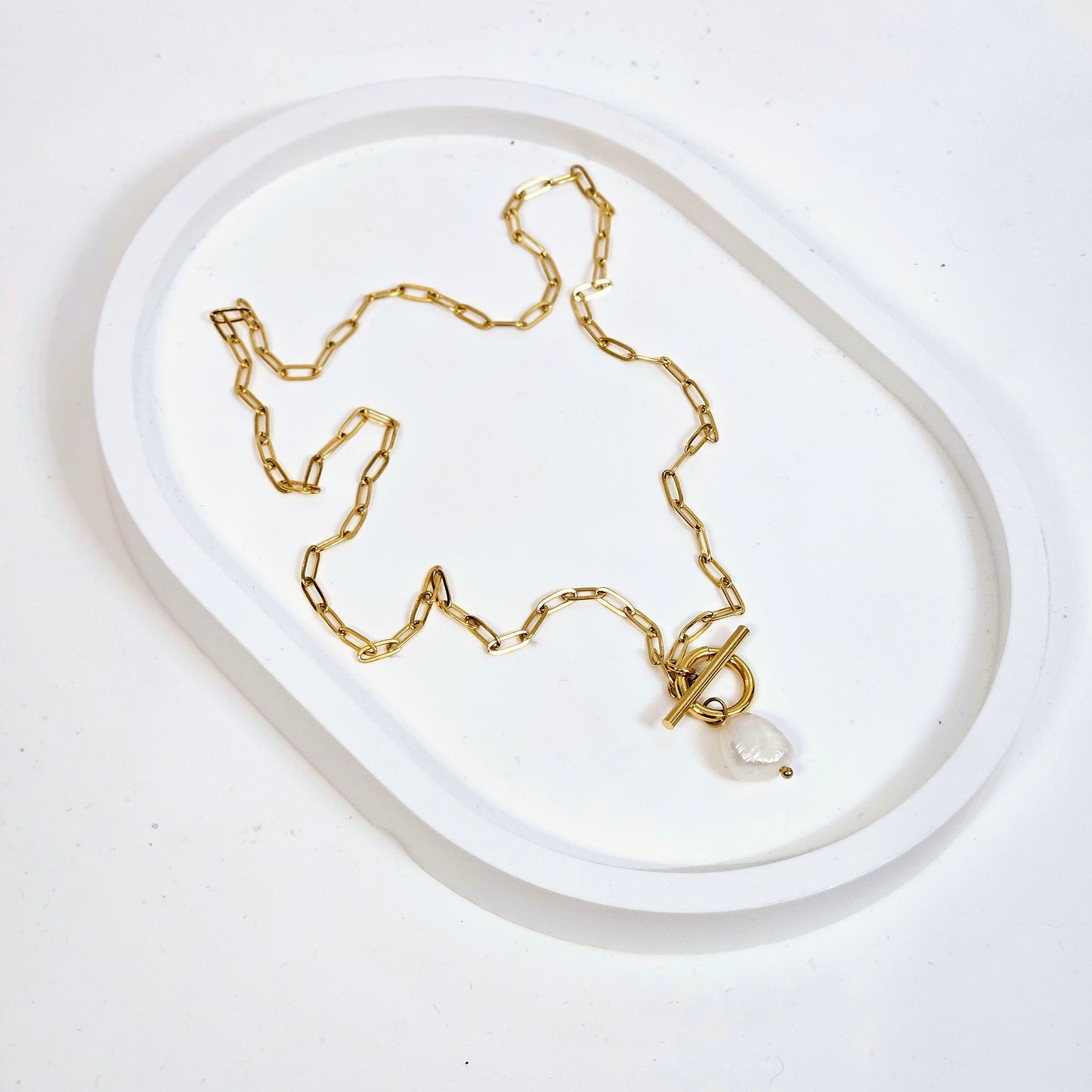 Freshwater Pearl Interlacing Necklace - Gold Only