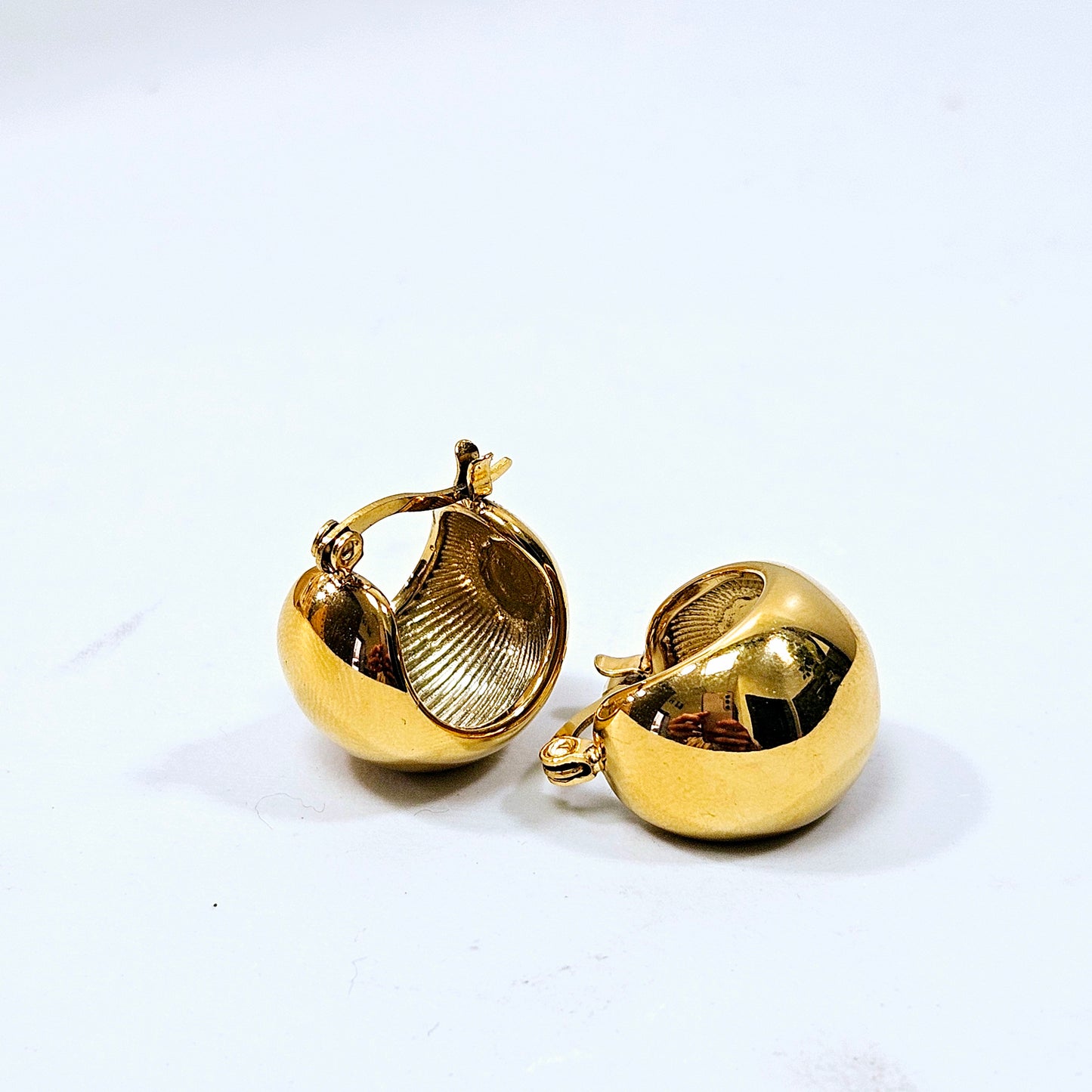 Everyday Bubble Bucket Earrings Small