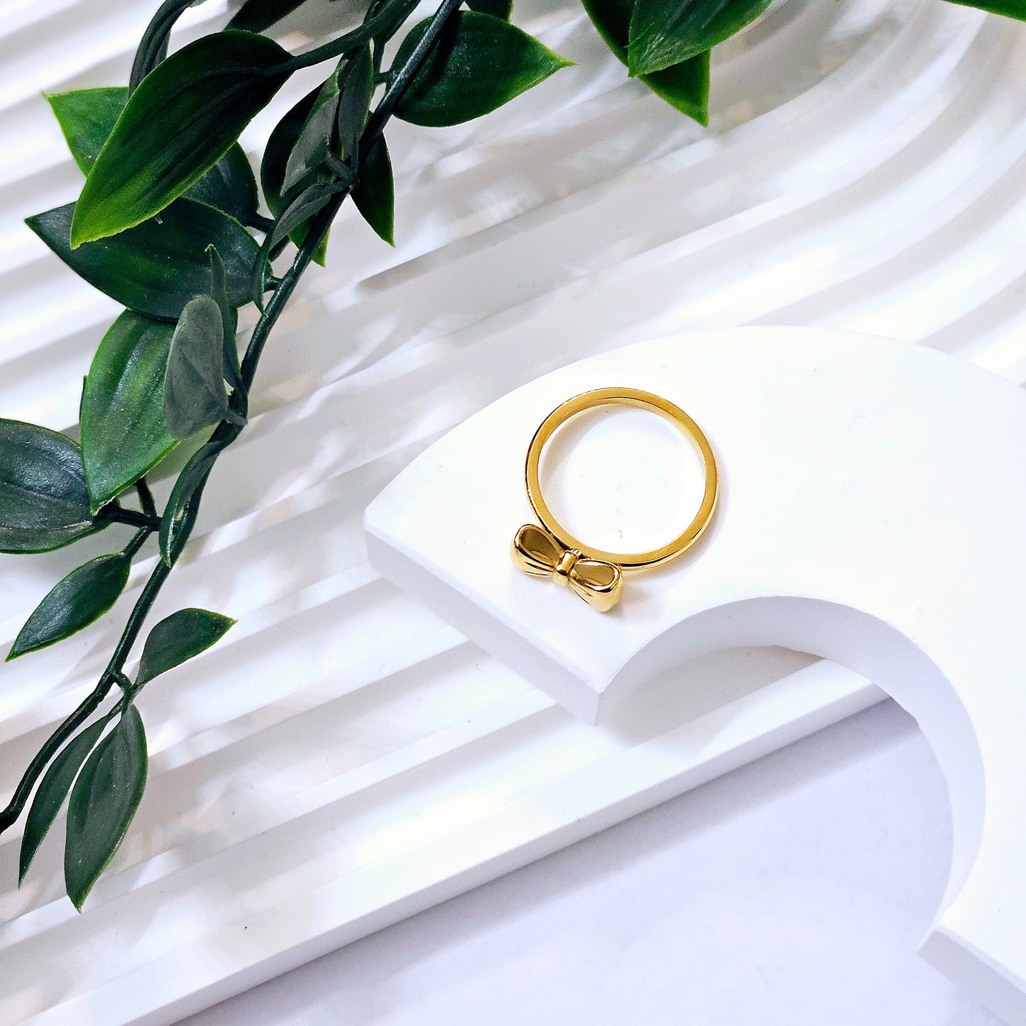 Bow Ring
