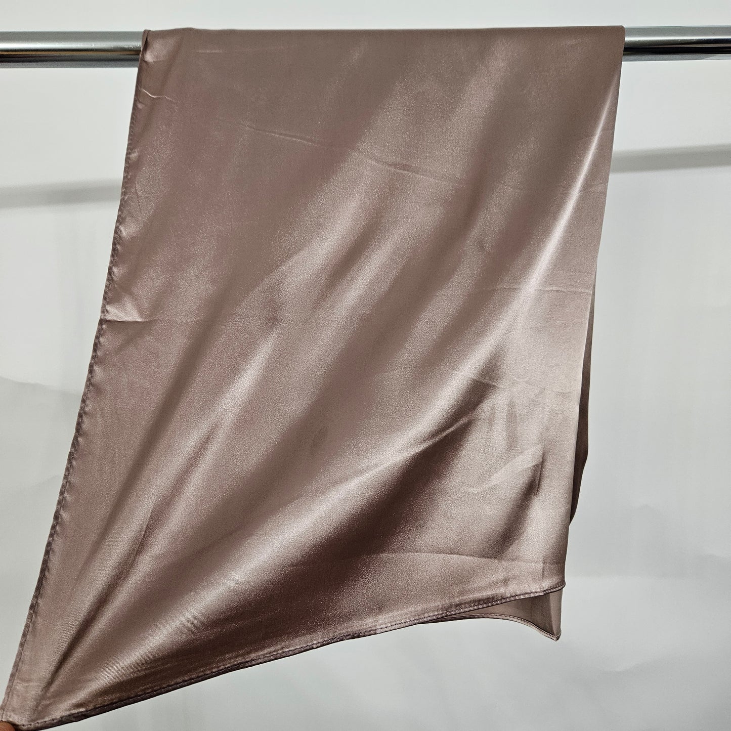 Luxury Satin - Light Thunder