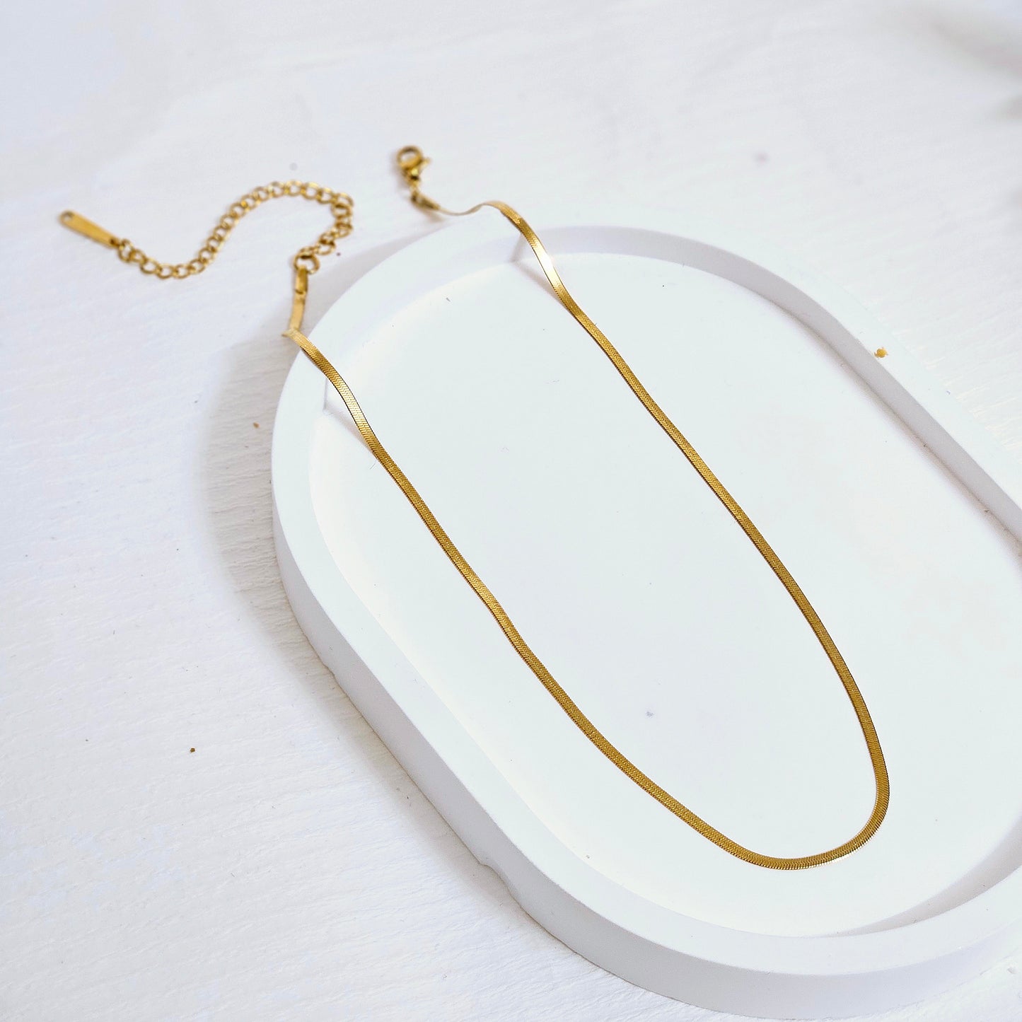 0.5mm Herringbone Choker Necklace - Gold