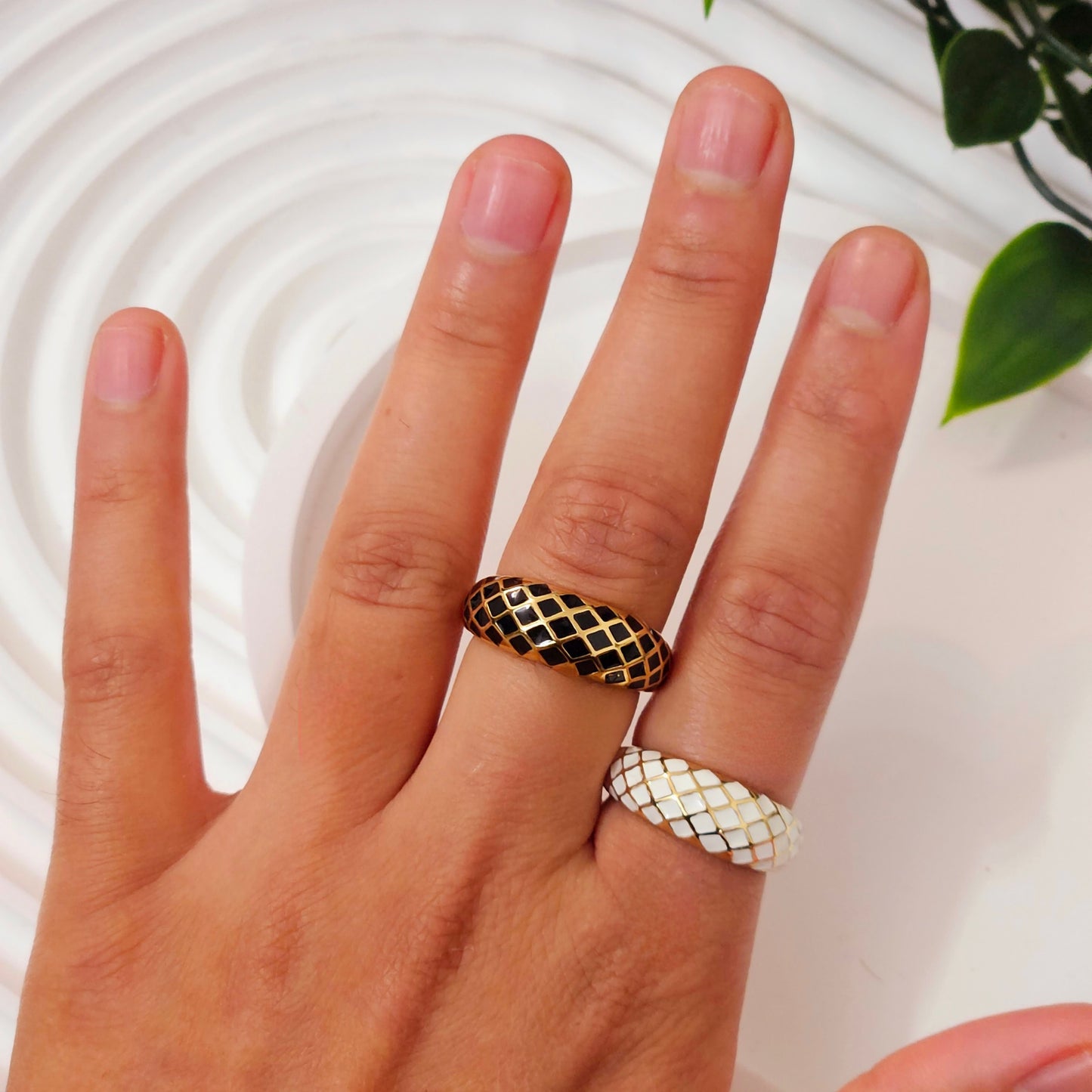 Snake Black Ring
