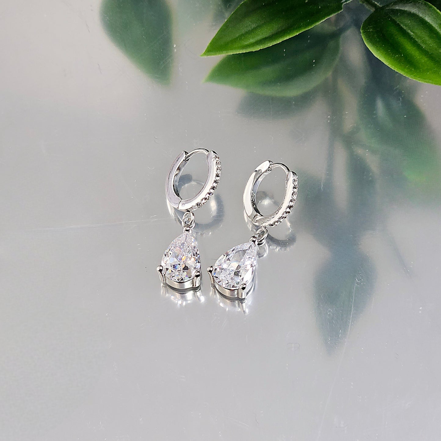 Dangle Pear Gemmed Earrings - Silver
