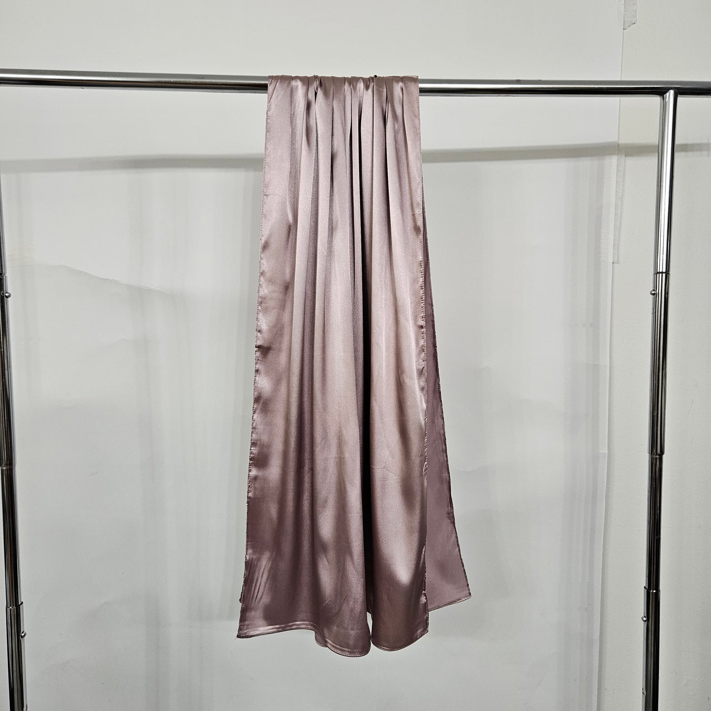 Luxury Satin - Light Purple Rose