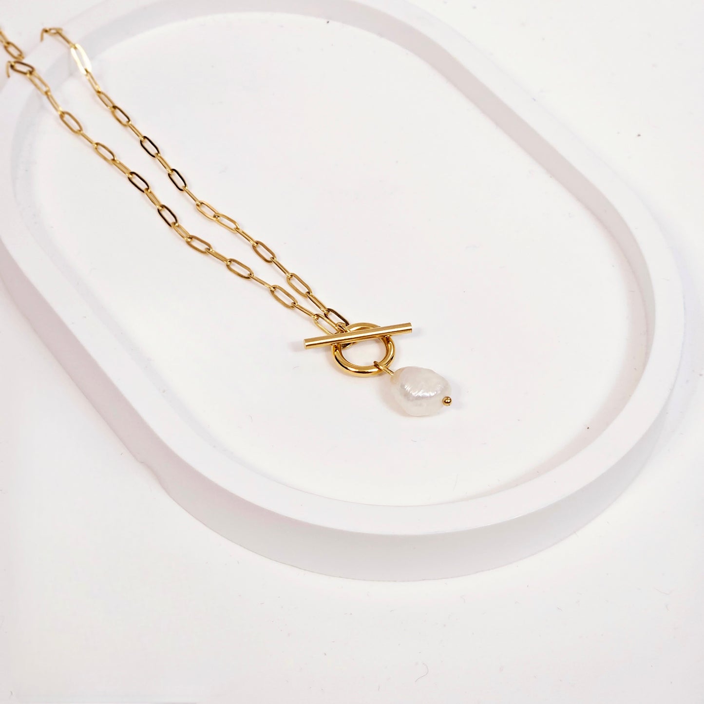 Freshwater Pearl Interlacing Necklace - Gold Only