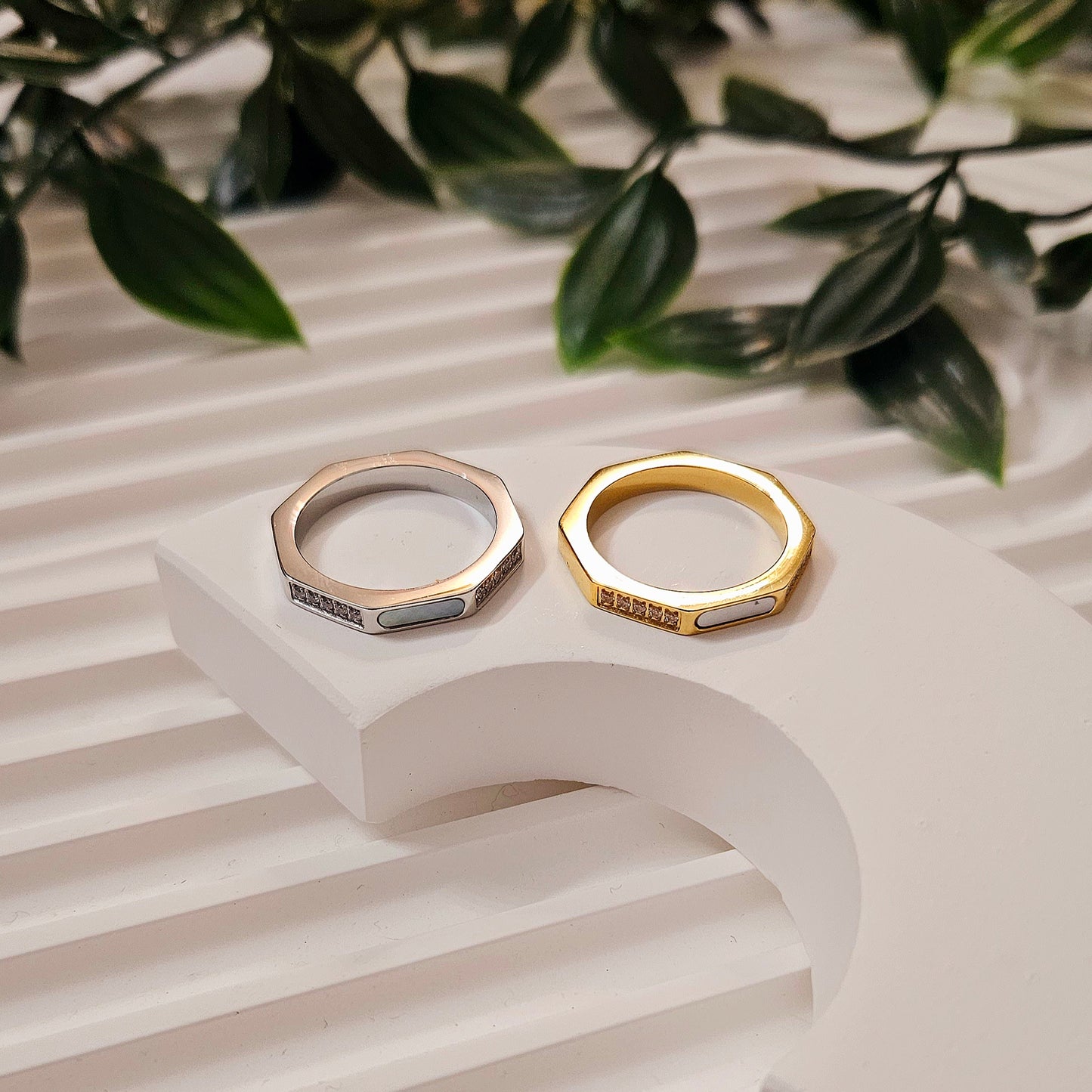 Hexagonal White Shell - Ring