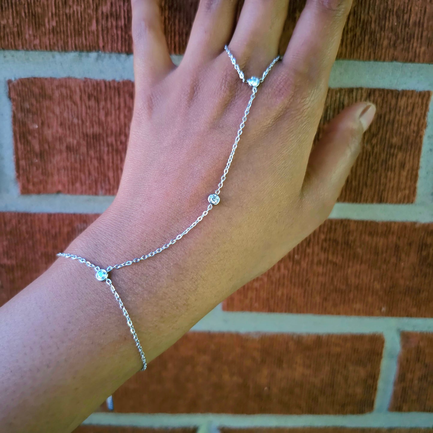 Dainty Sitarah Hand Chain - Gold & Silver