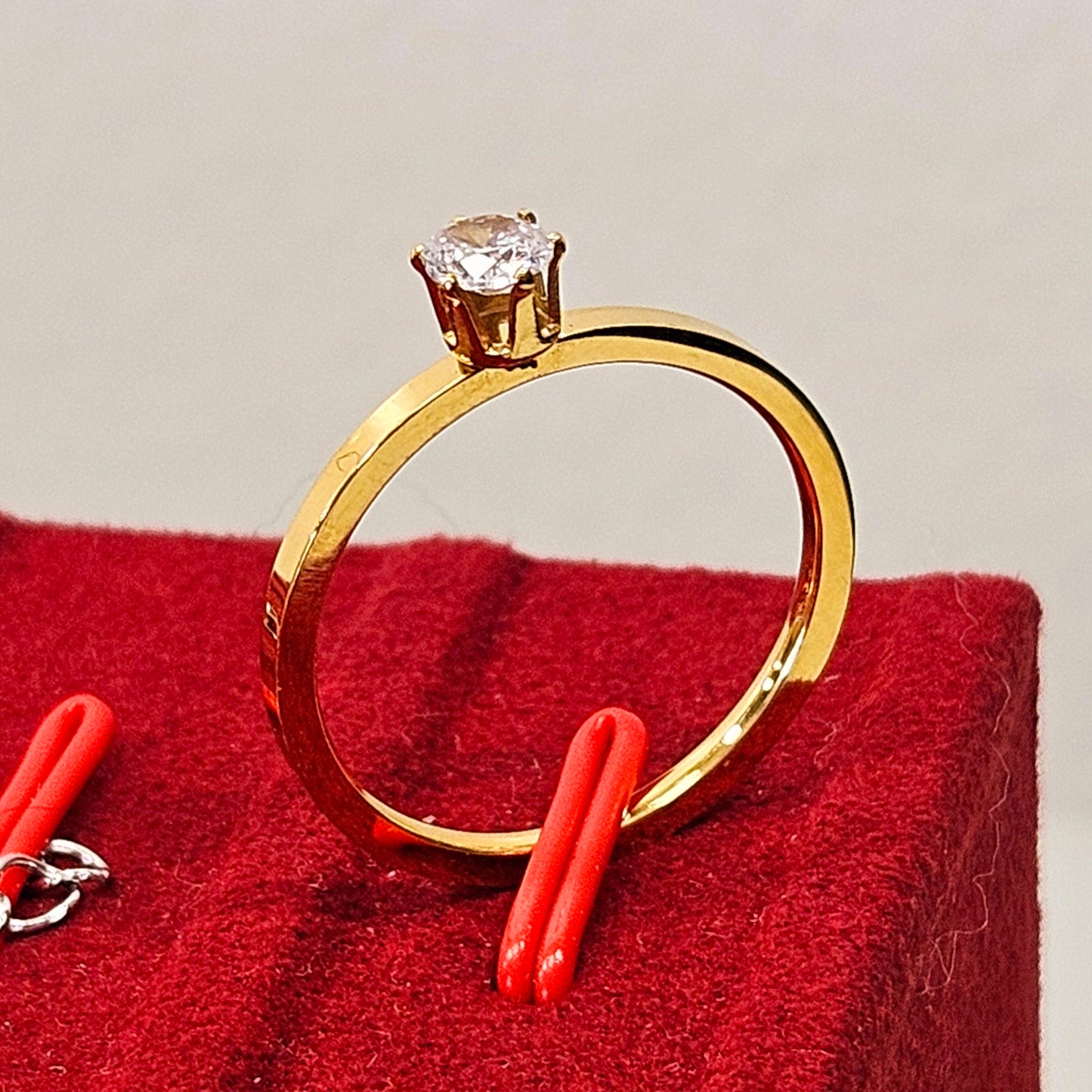 Single Star Ring