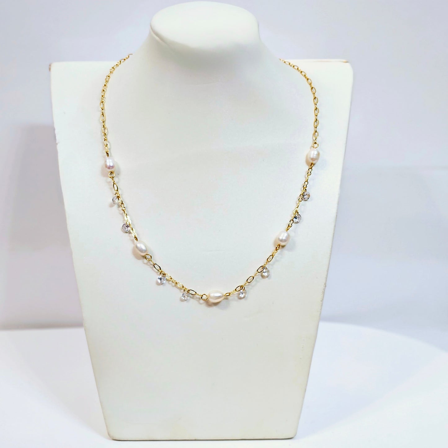 Dangling Freshwater Pearl Gem Necklace - Gold