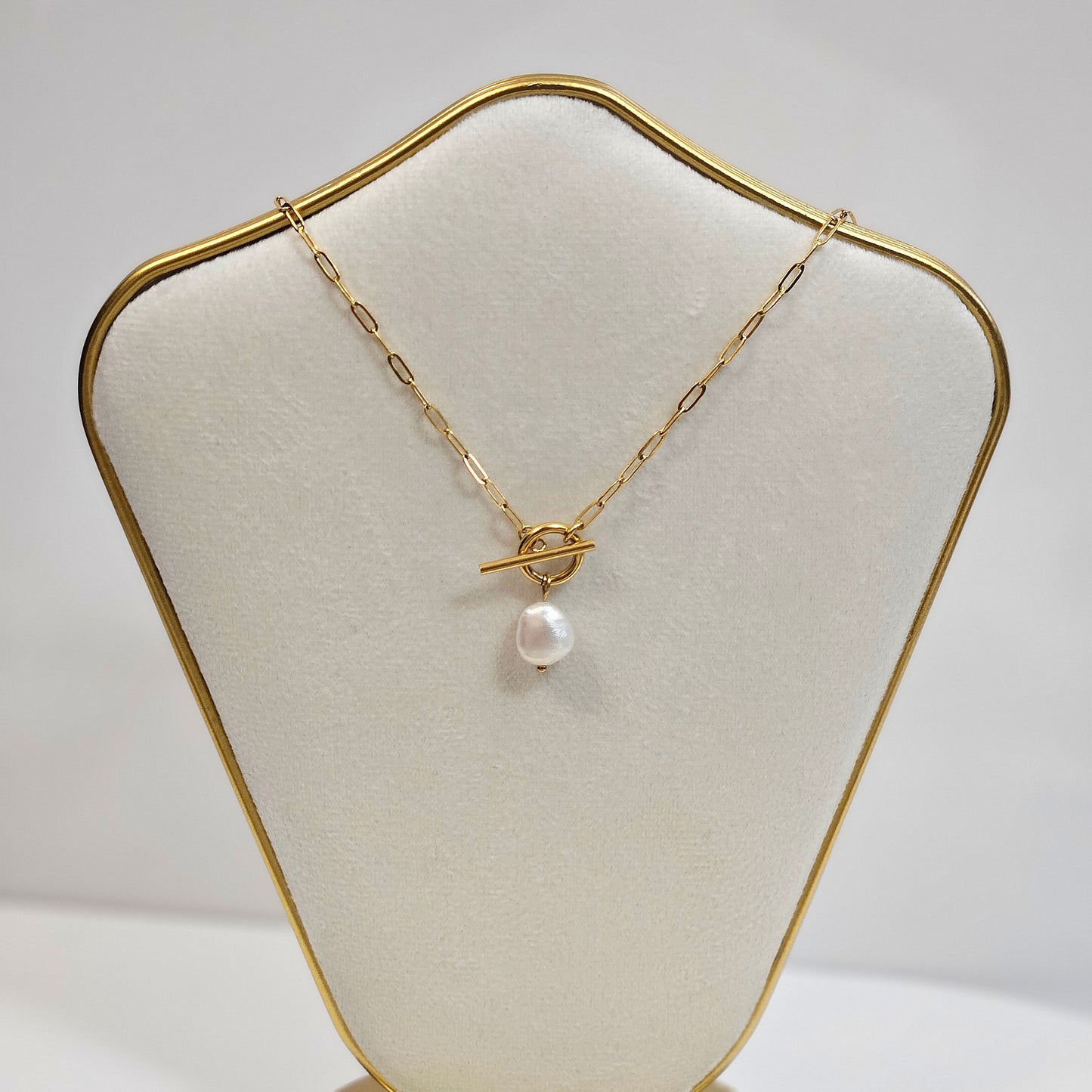 Freshwater Pearl Interlacing Necklace - Gold Only