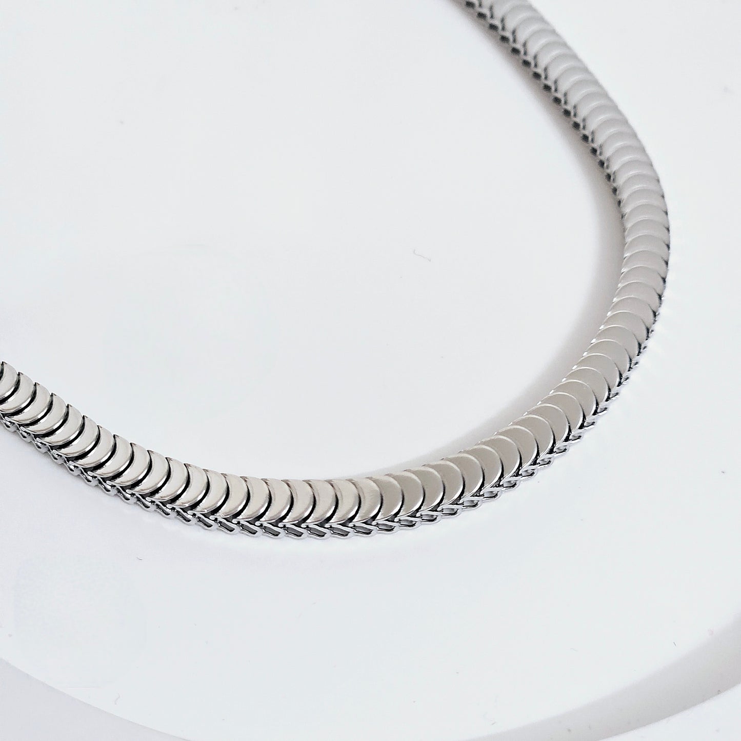 Flat Herringbone Soft Curves Chain