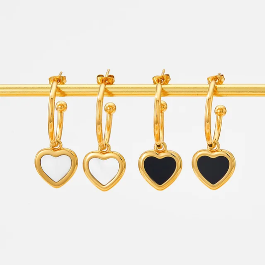 Drip C Heart White Shell Earrings