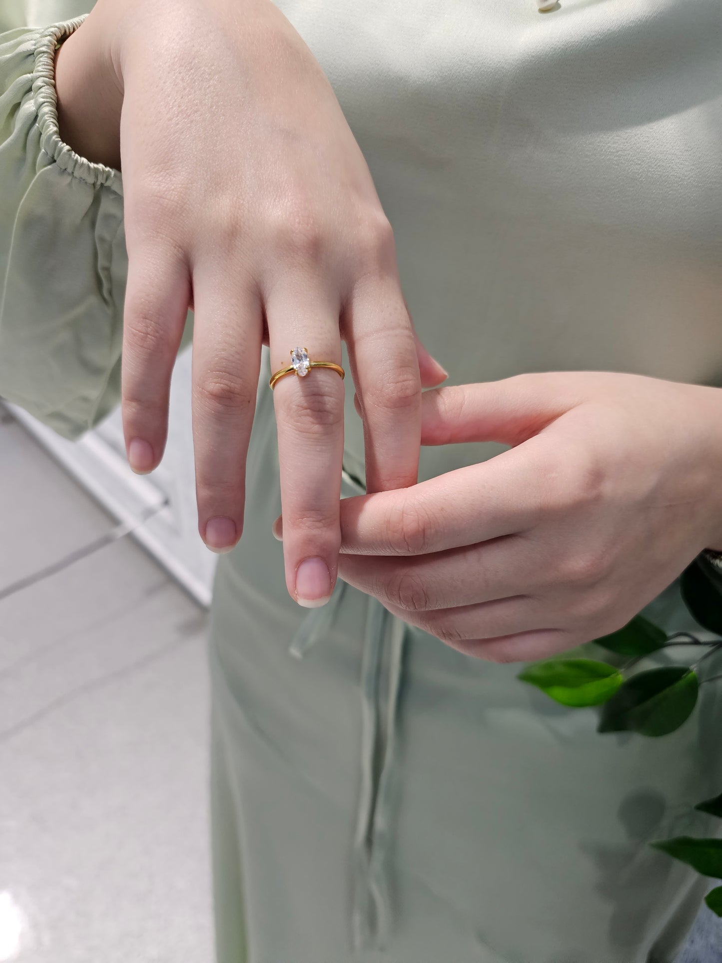 Dainty Single Gemmed Everyday Ring