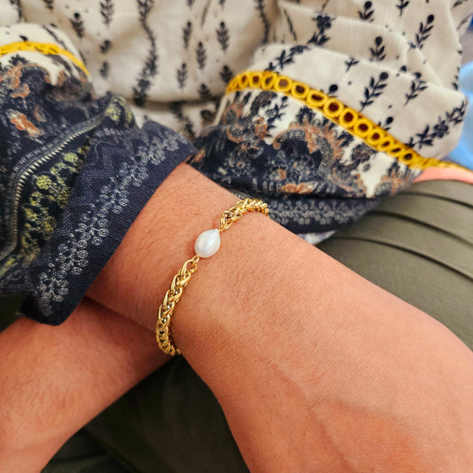 Freshwater Statement Bracelet