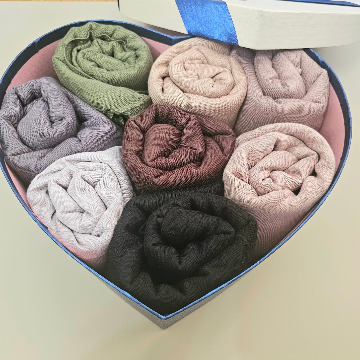 Luxury Modal Heart Hijab Gift Box- Customizable! EID, Graduation, Wedding Gifts*NEW Box of 8