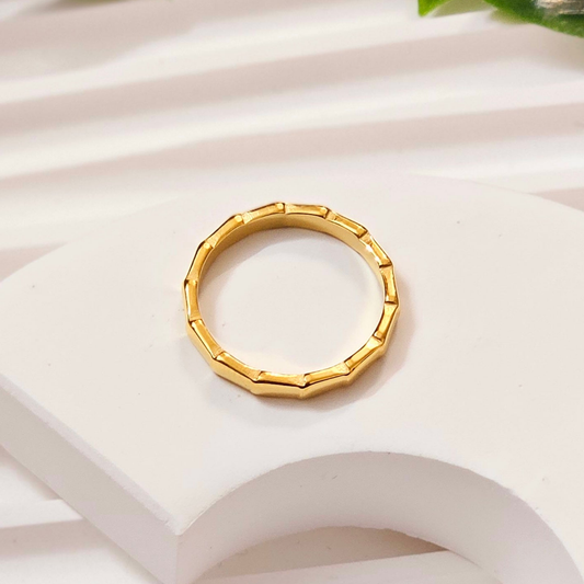 Crashing Waves Ring