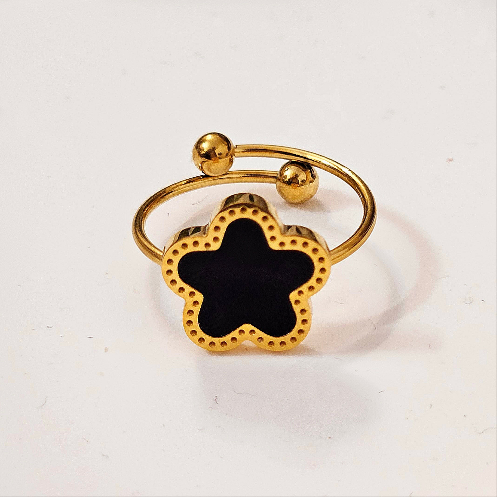 Black Adjustable Flower Ring