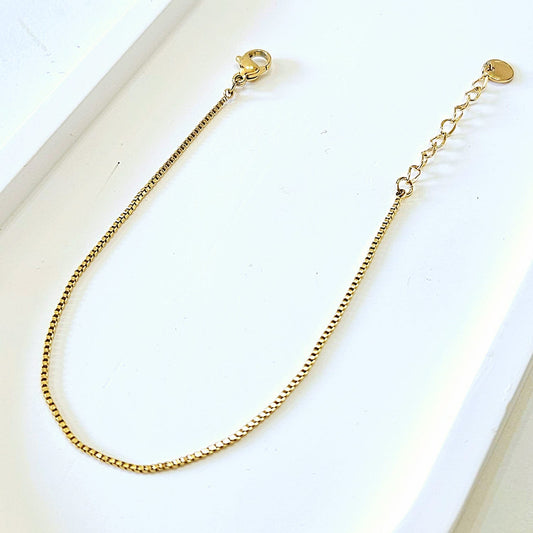 Dainty Thin Boxed Chain Bracelet - Gold - Gold
