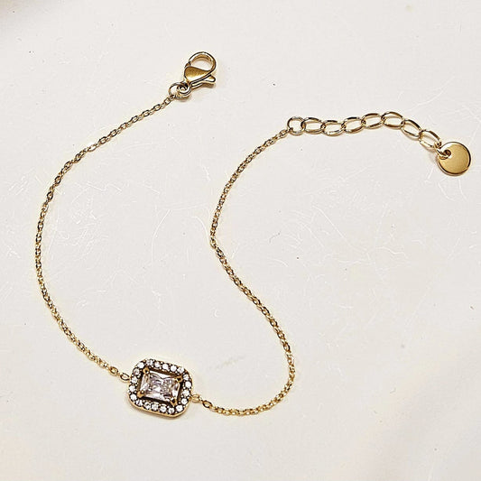 Lahore Fort Bracelet - Gold