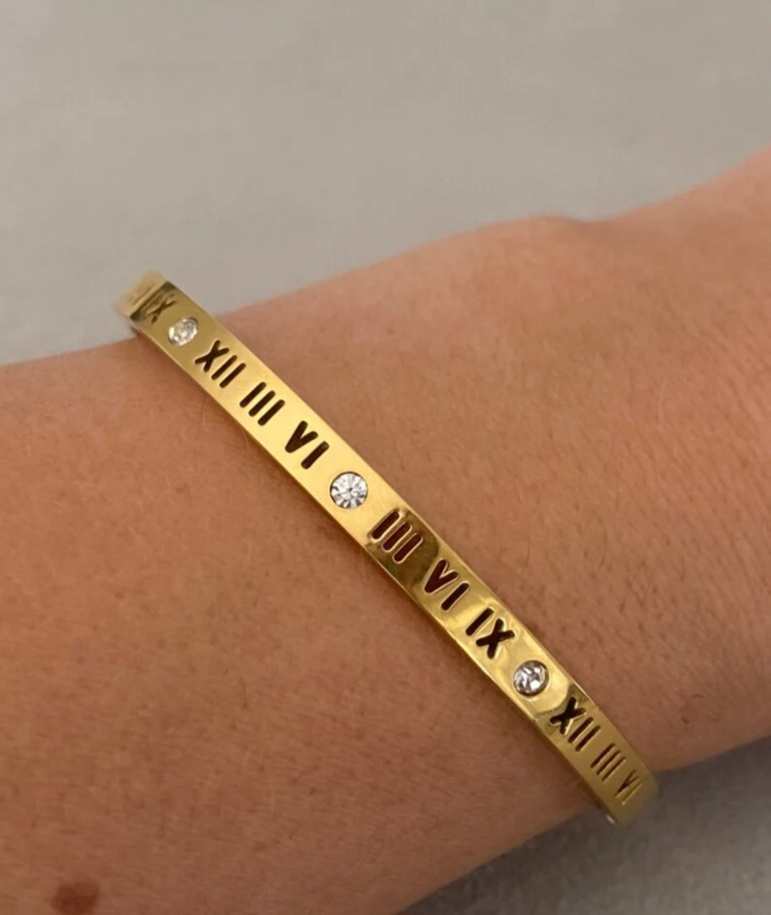 Zirconia Gem Roman Numeral Cuff