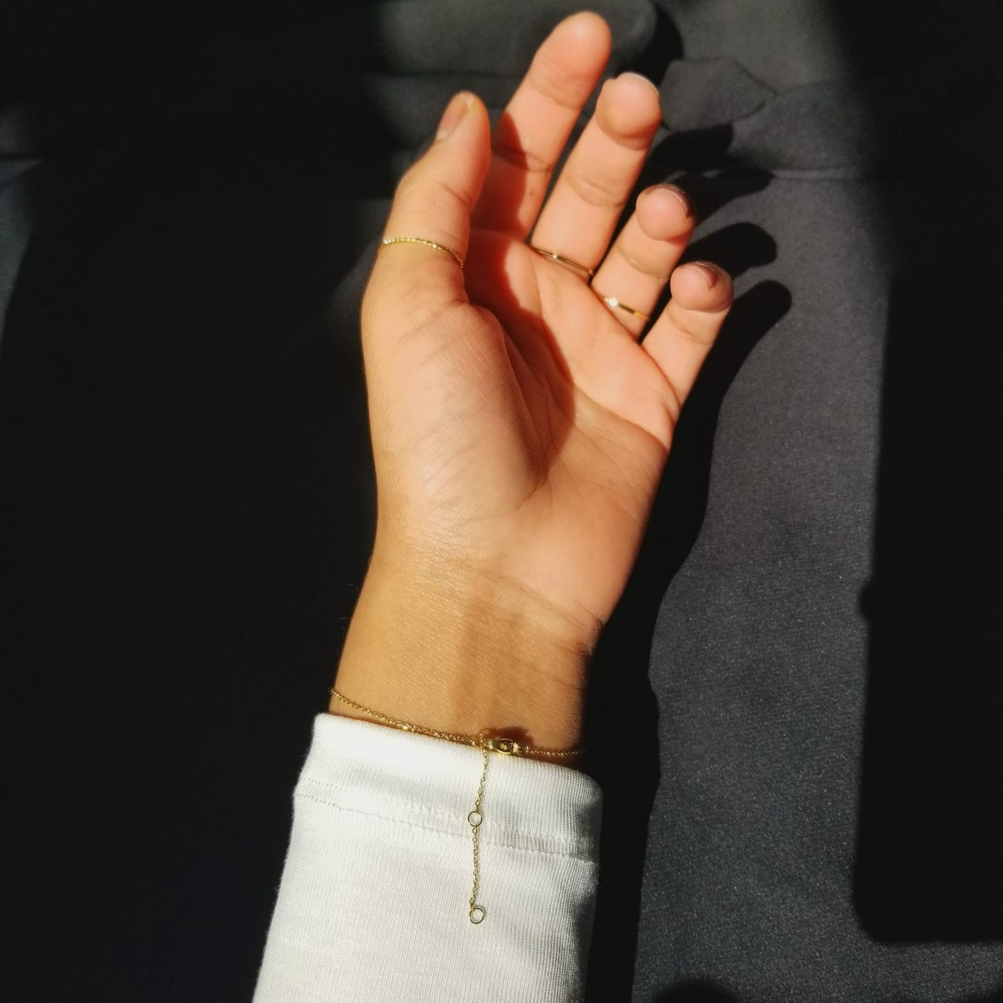 Dainty Circle Bracelet