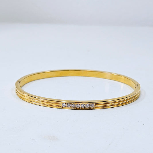 Stoned Gem Snap Cuff Gold
