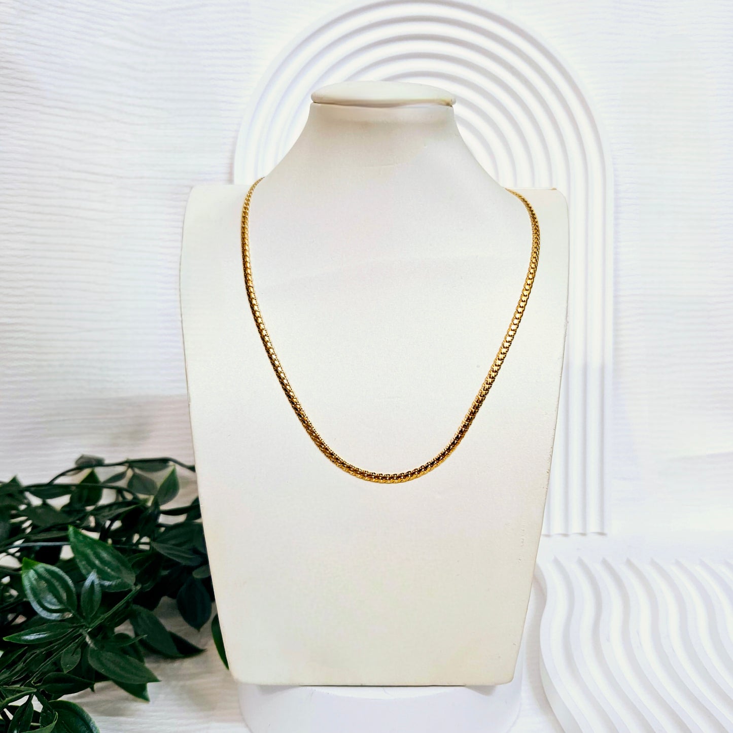 Thin Cuban Chain - Gold