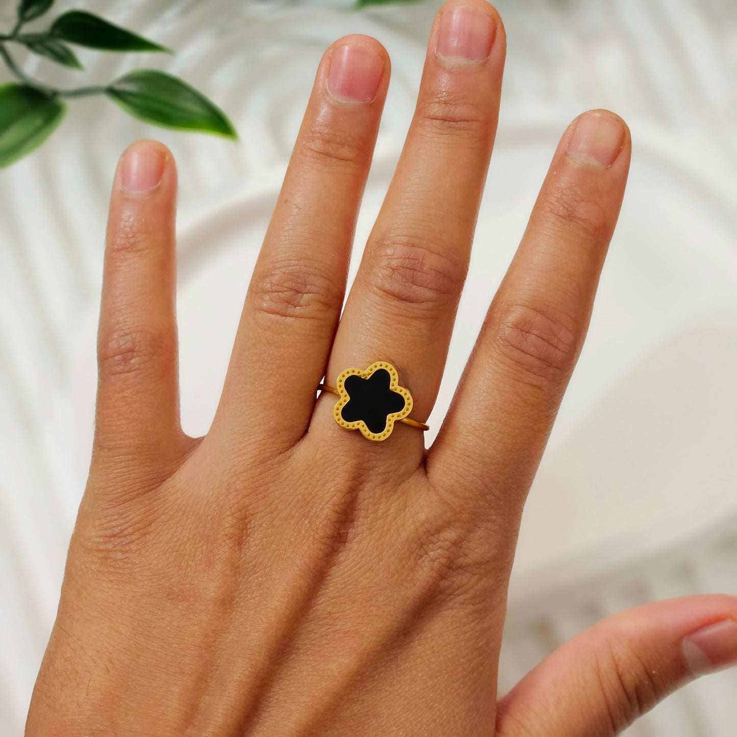 Black Adjustable Flower Ring