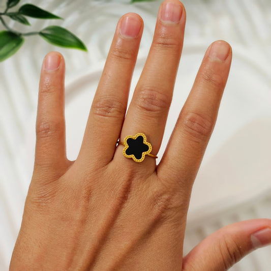 Black Adjustable Flower Ring