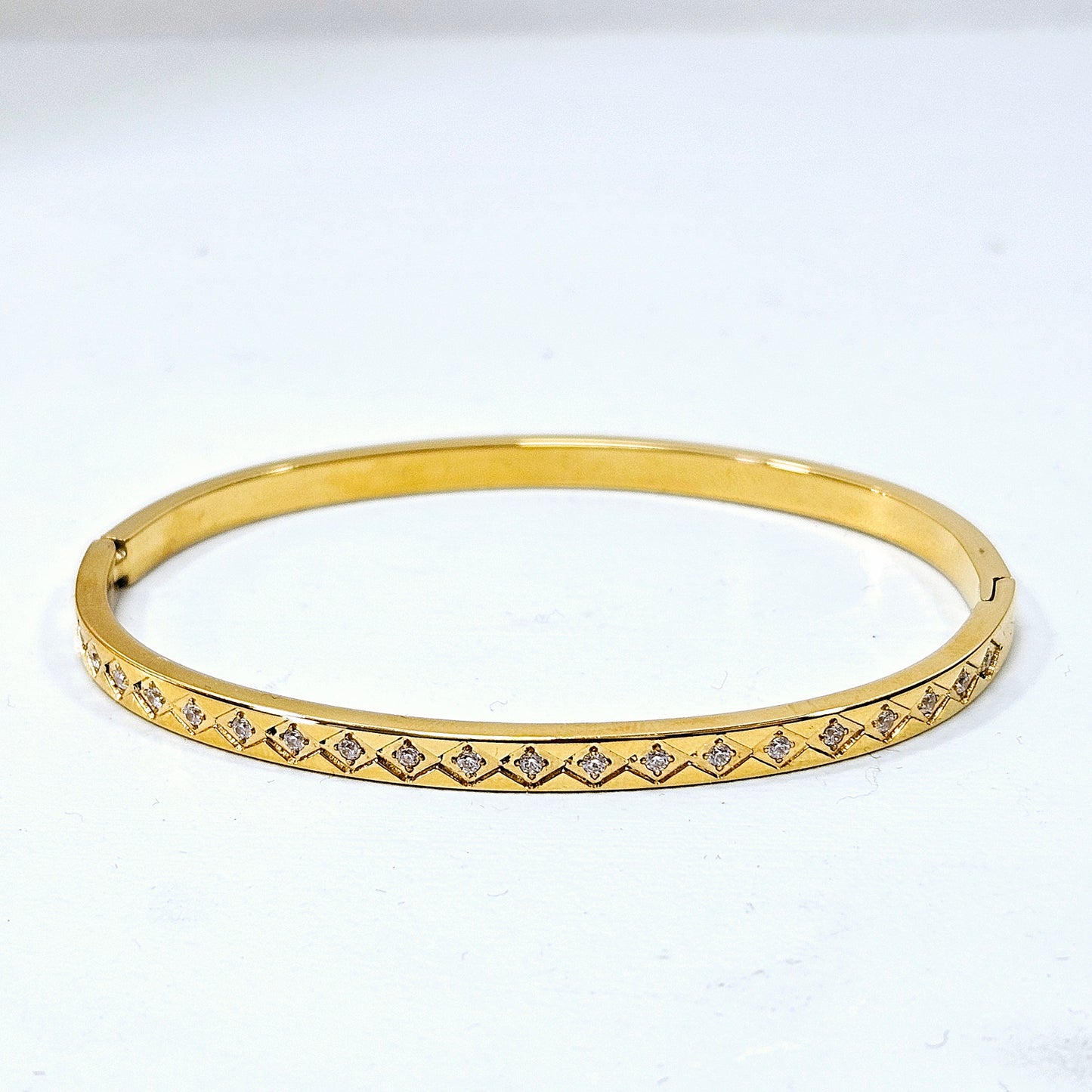Kite Ridged Snap Cuff