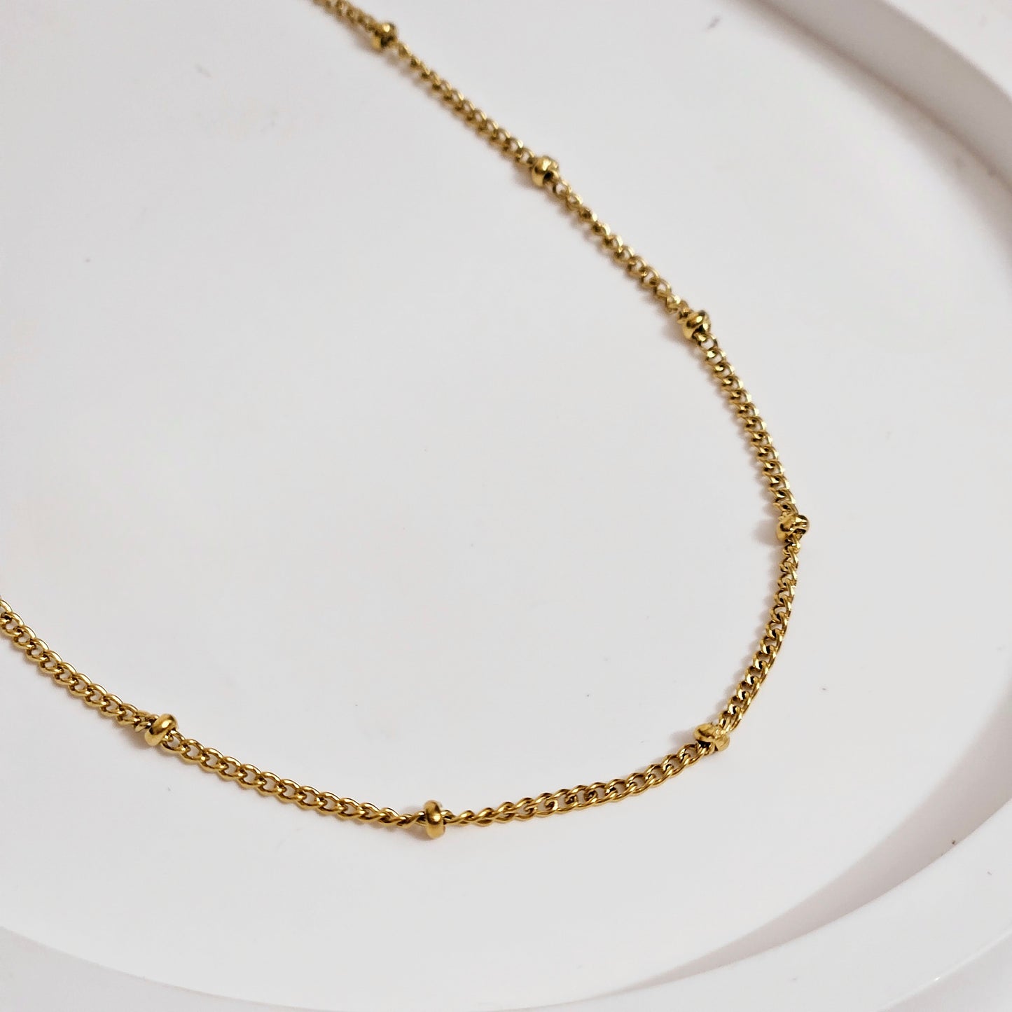 Everyday Dotted Chain