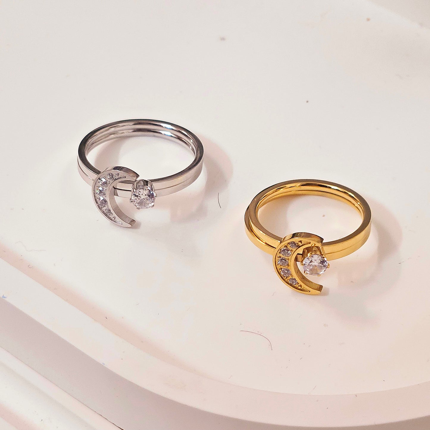 Moon & Star Ring Set