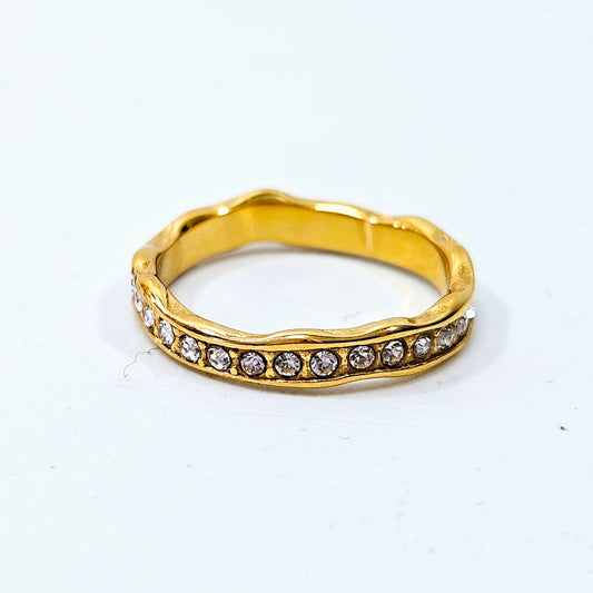 Gem Wavey Band Ring