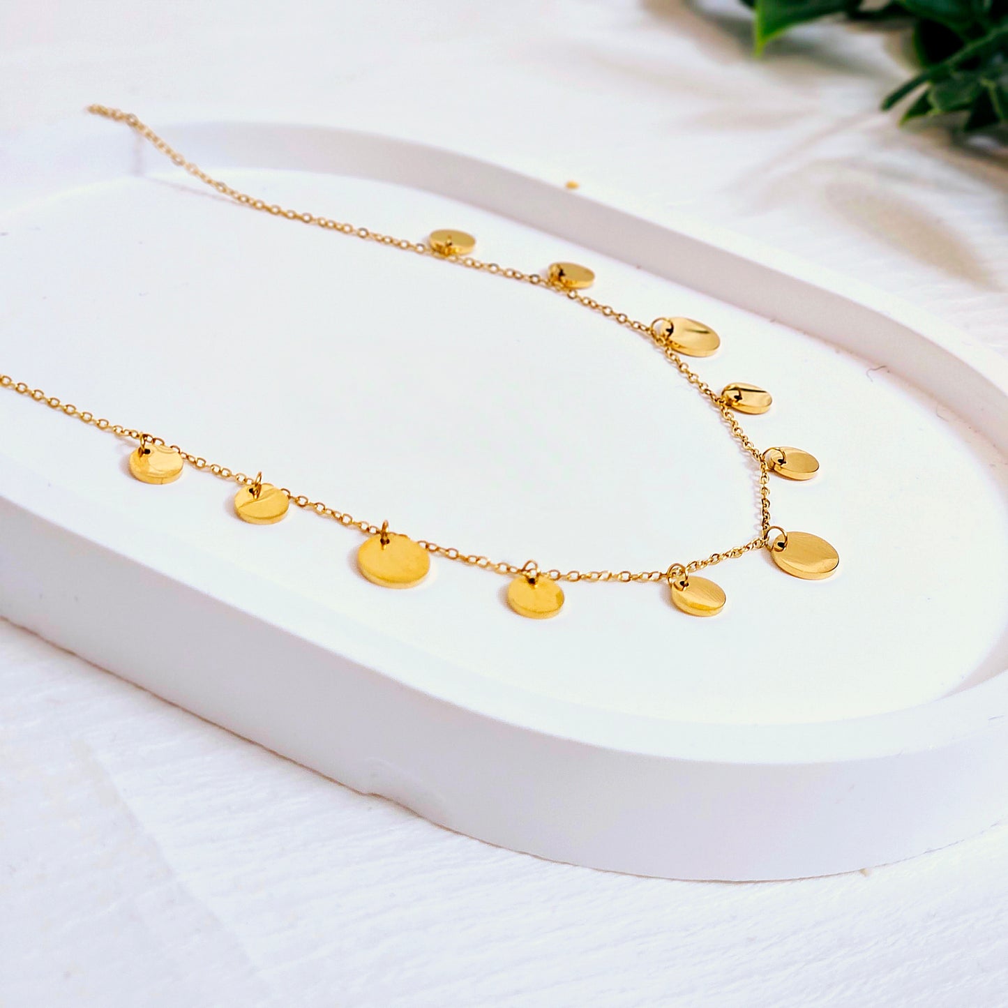 Dangle Disc Necklace - Gold