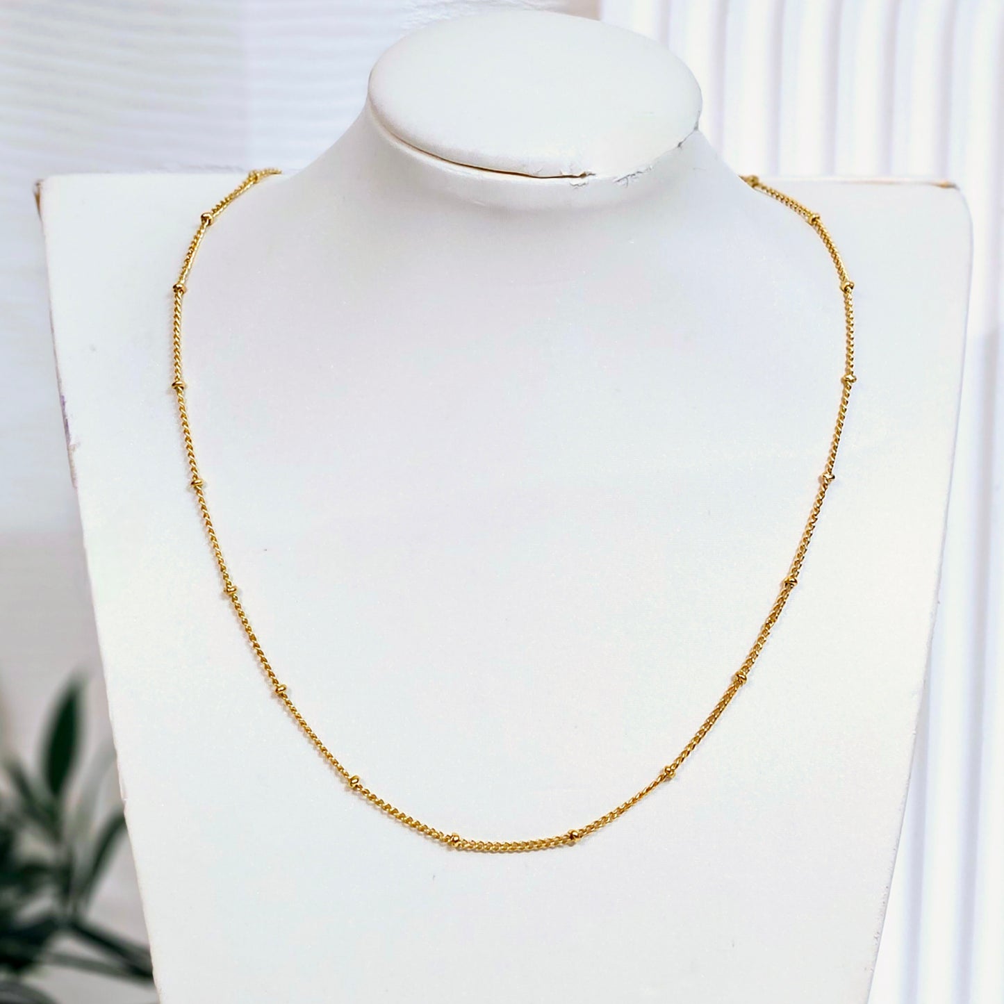 Everyday Dotted Chain