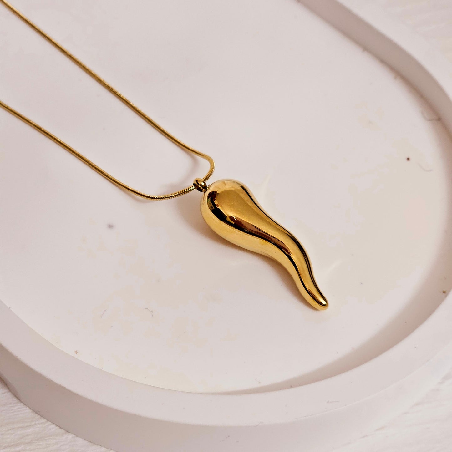 Small Chilli Necklace - Gold