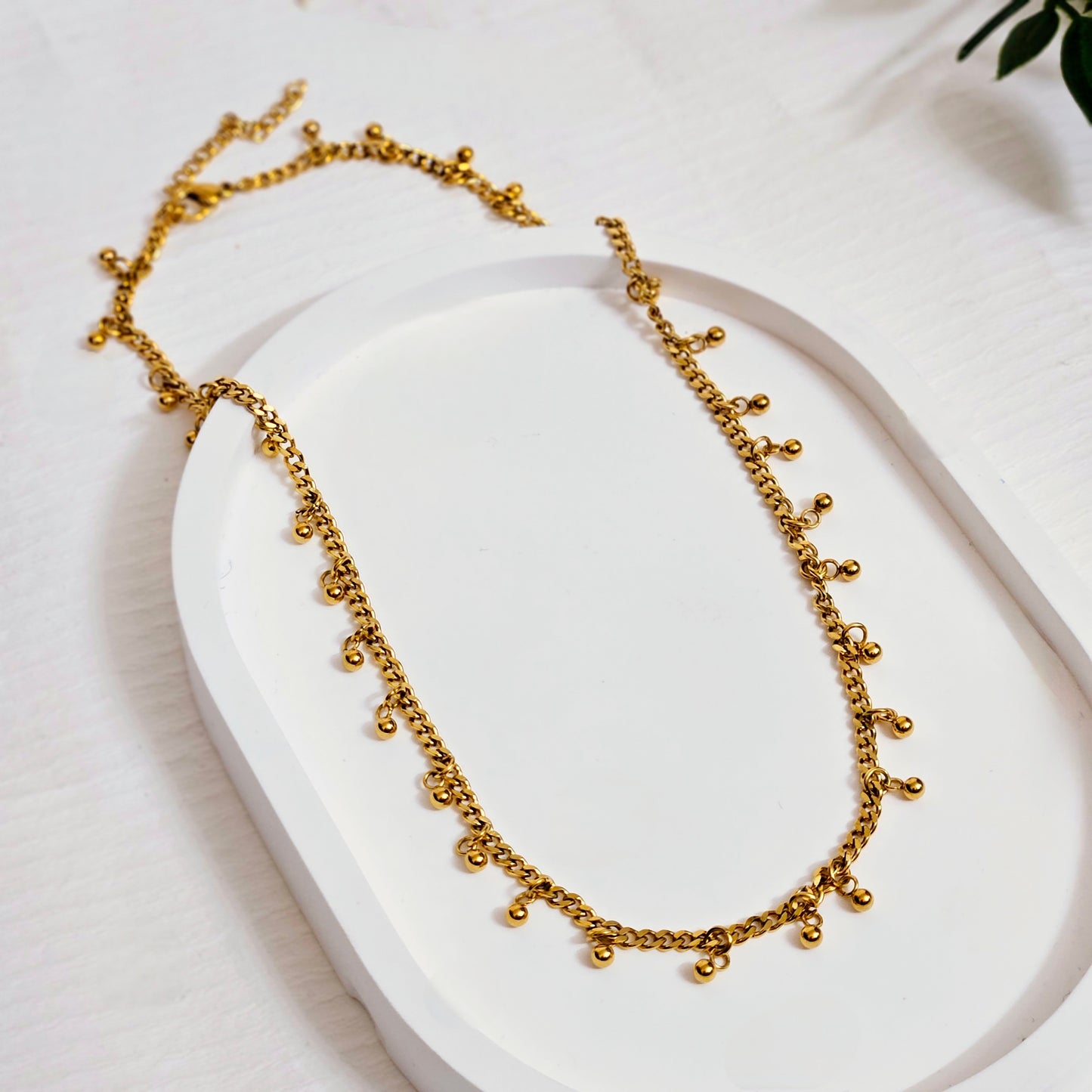 Dangling Dots Necklace - Gold