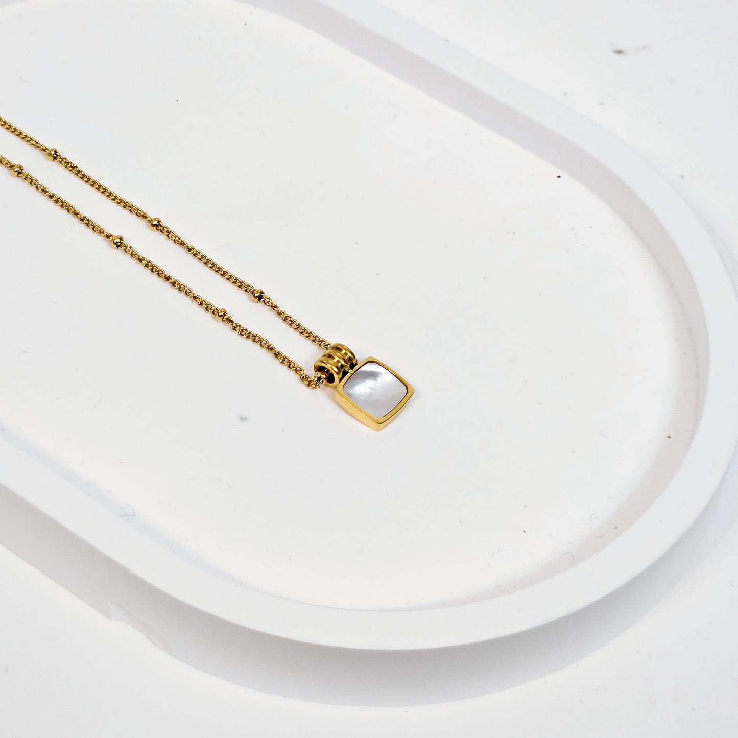 White Shell Square Necklace
